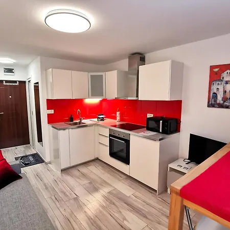 My In The Center Apartman *